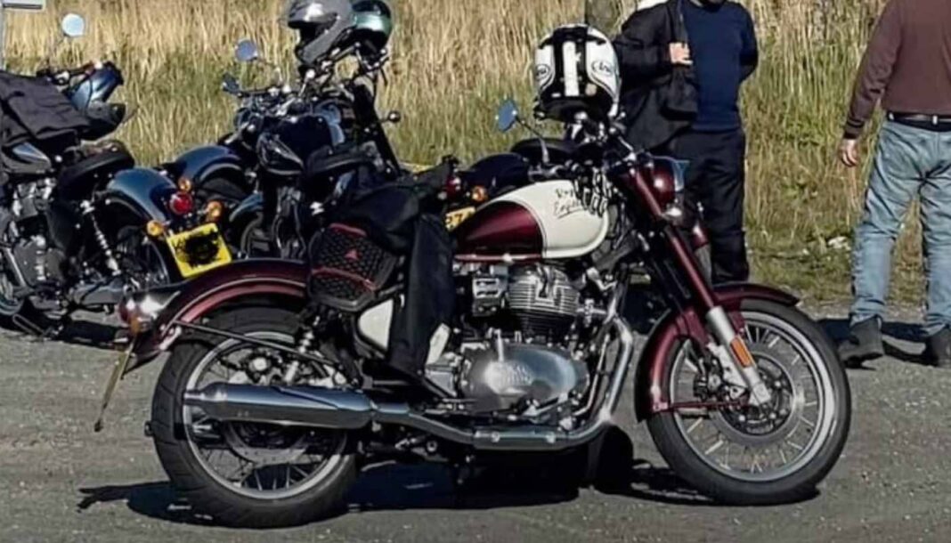 Closer Look: Spy Shots of the New Royal Enfield Classic 650